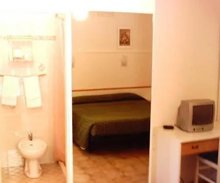Hotel San Vitale *