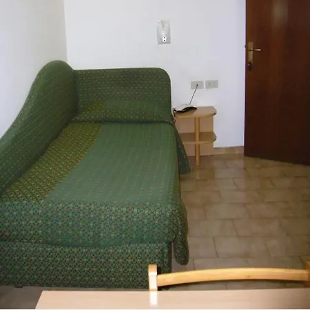 San Vitale Hotel *