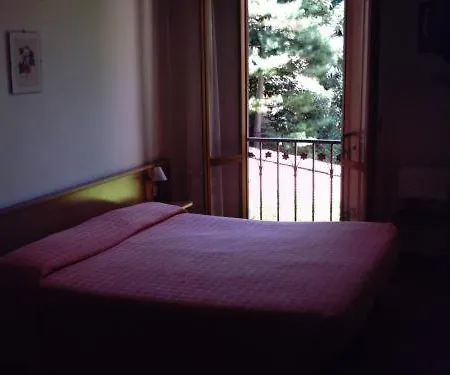 San Vitale Hotel *